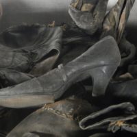 auschwitz zwiedzanie - buty więżniów